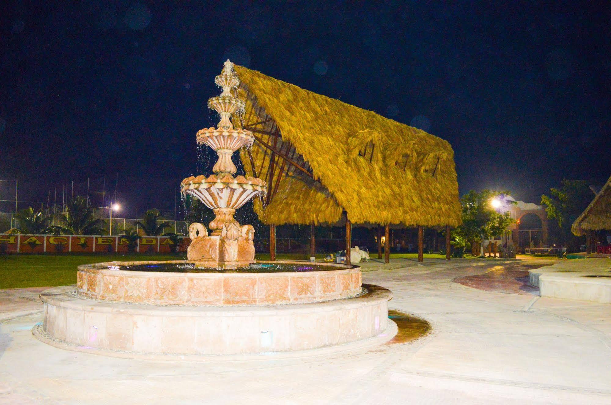 Hotel Hacienda Ixtlan 2*