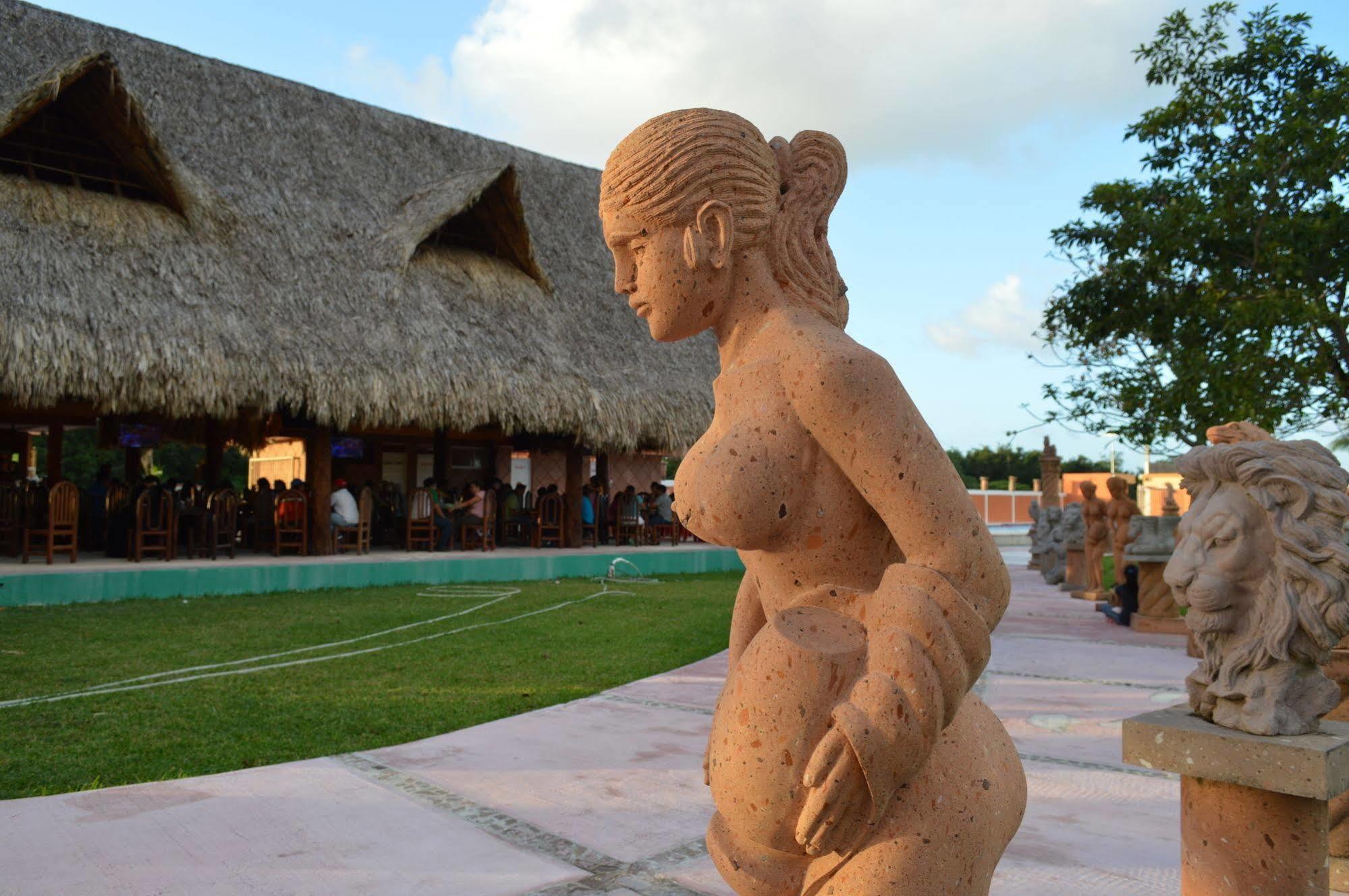 Hacienda Ixtlan Hotel 2*