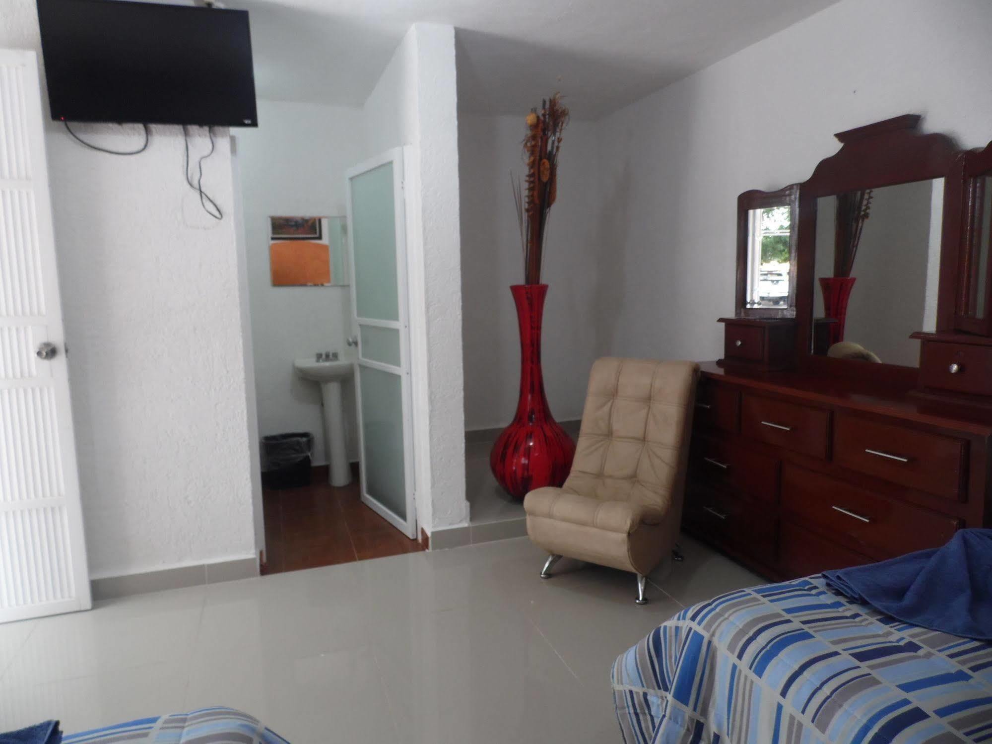Hacienda Ixtlan Hotel 2*